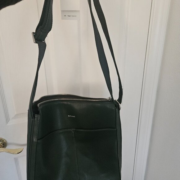 Matt & Nat | Santos Loom Crossbody Handbag (Forest) - Picture 3 of 3